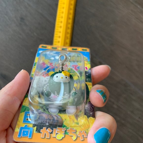 2007 HELLO KITTY PUMPKIN CELL PHONE CHARM - Picture 5 of 9